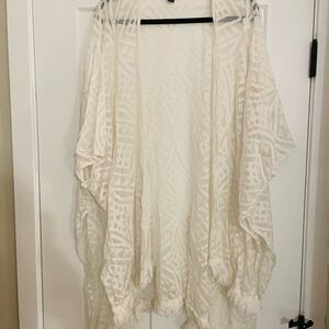 American Eagle Outfitters White Textured Kimono